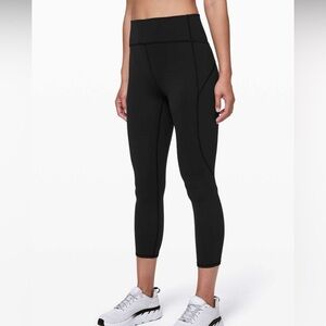 NWT Lululemon In Movement Crop 23